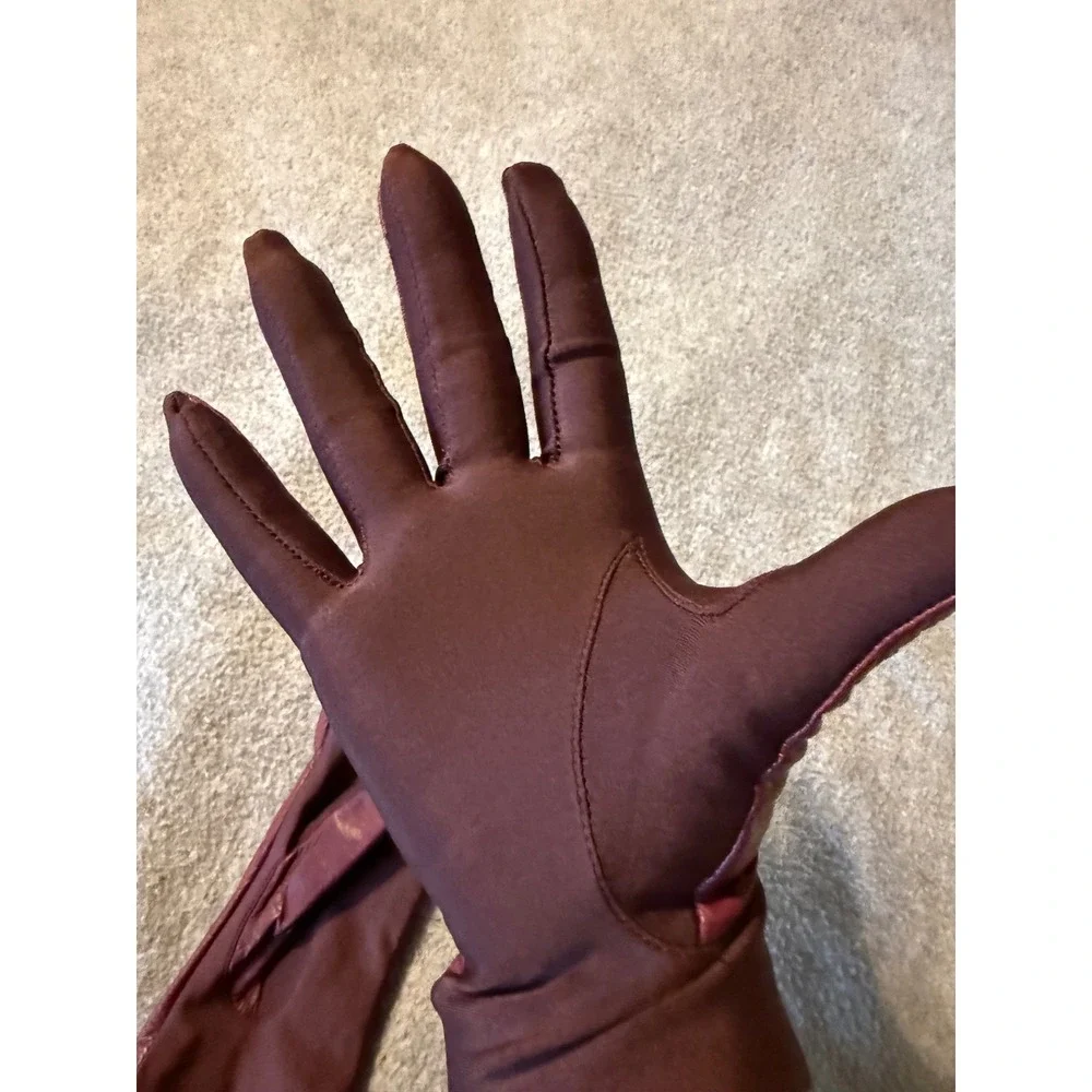 Vintage Isotoner Womens Burgundy Genuine Leather Spandex Gloves Gold Chevron OS